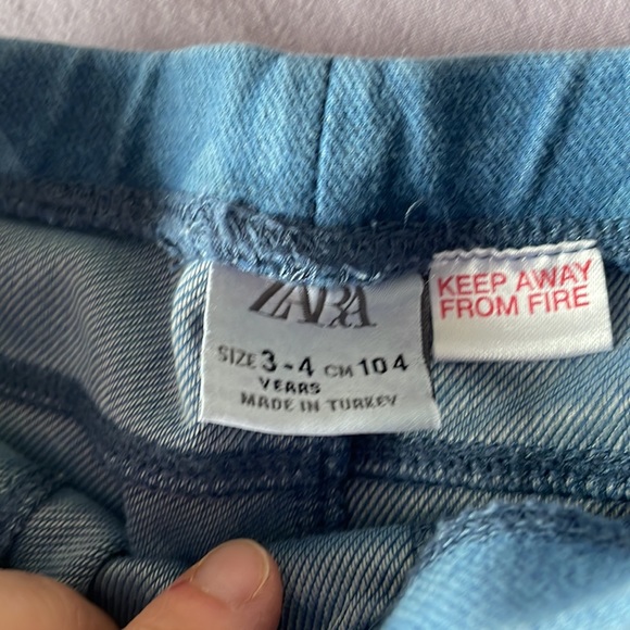 Zara Kids Tshirt pants outfit - Picture 3 of 7